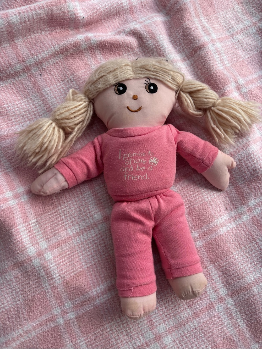 🔴 Vintage canadas girl guides sparks doll